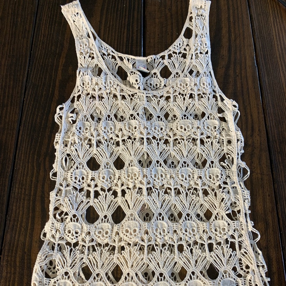 Skull macrame tank top size Sm